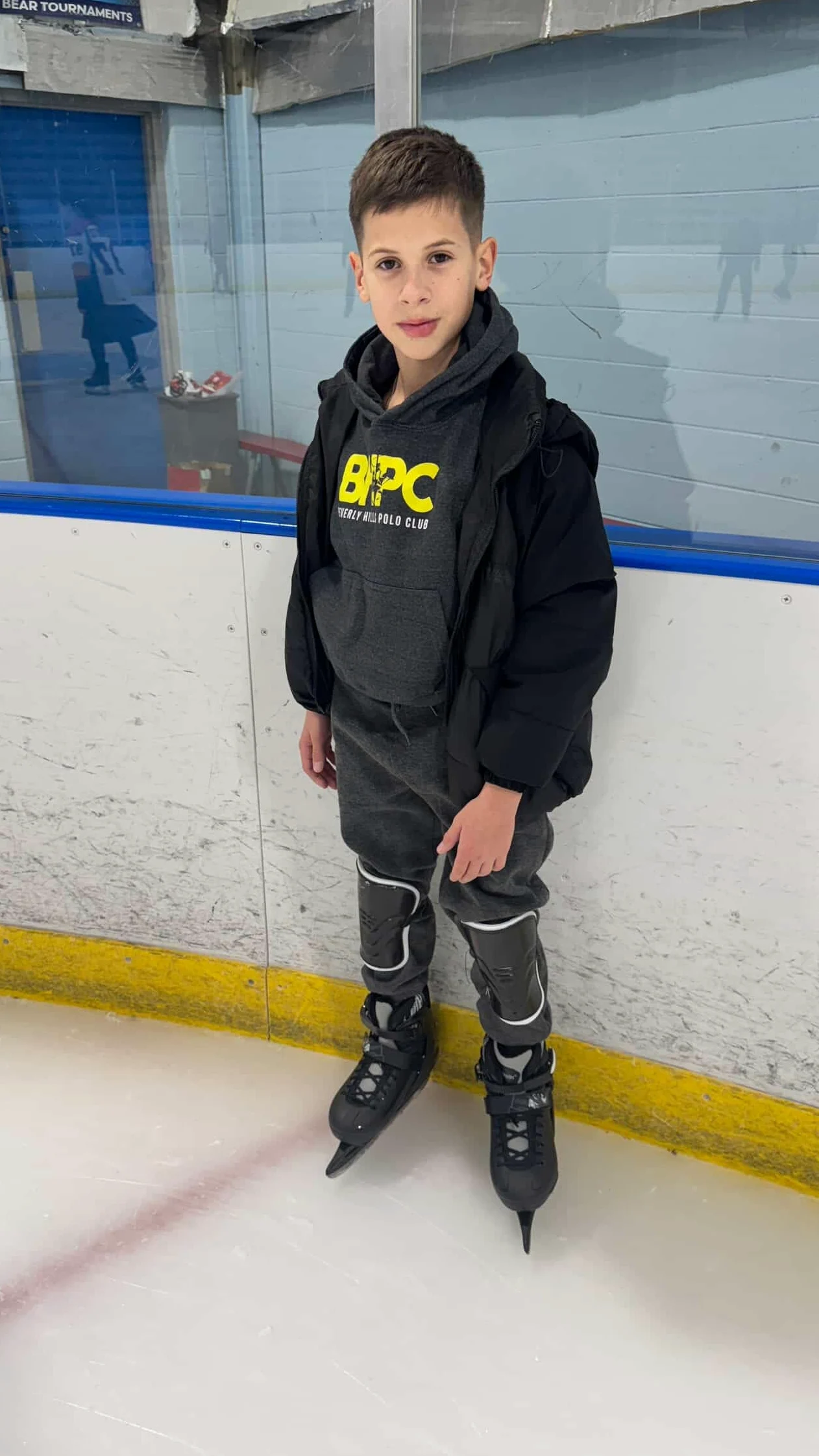 Nattork Patins à glace 4 tailles réglables pour enfants garçons filles, patins à glace amusants pour débutants, pour l'extérieur, protection dure douce et confortable pour les enfants, les adolescents