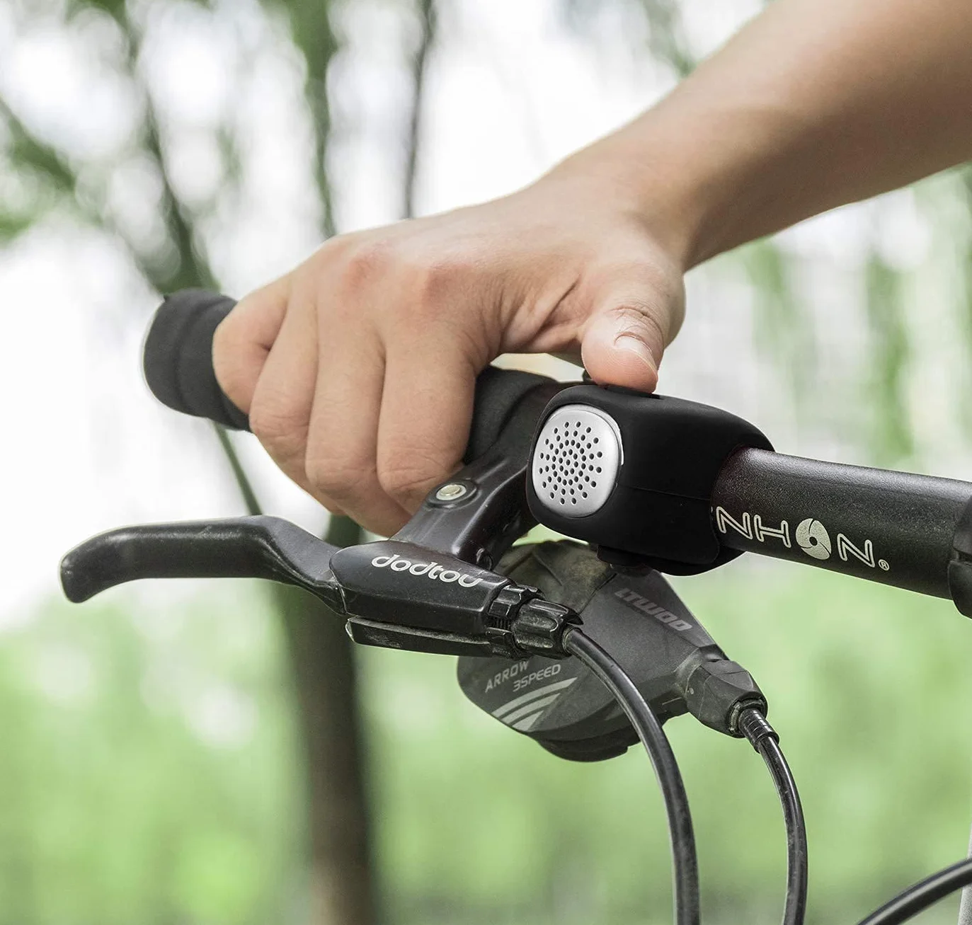 ROCKBROS Sonnettes Électrique Vélo, Klaxon Vélo Électronique, Mini Avertisseur Sonore Cloche E-Bell Étanche Bell 80dB, Universelle Fixation Élastique en Silicone Noir Rouge Bleu