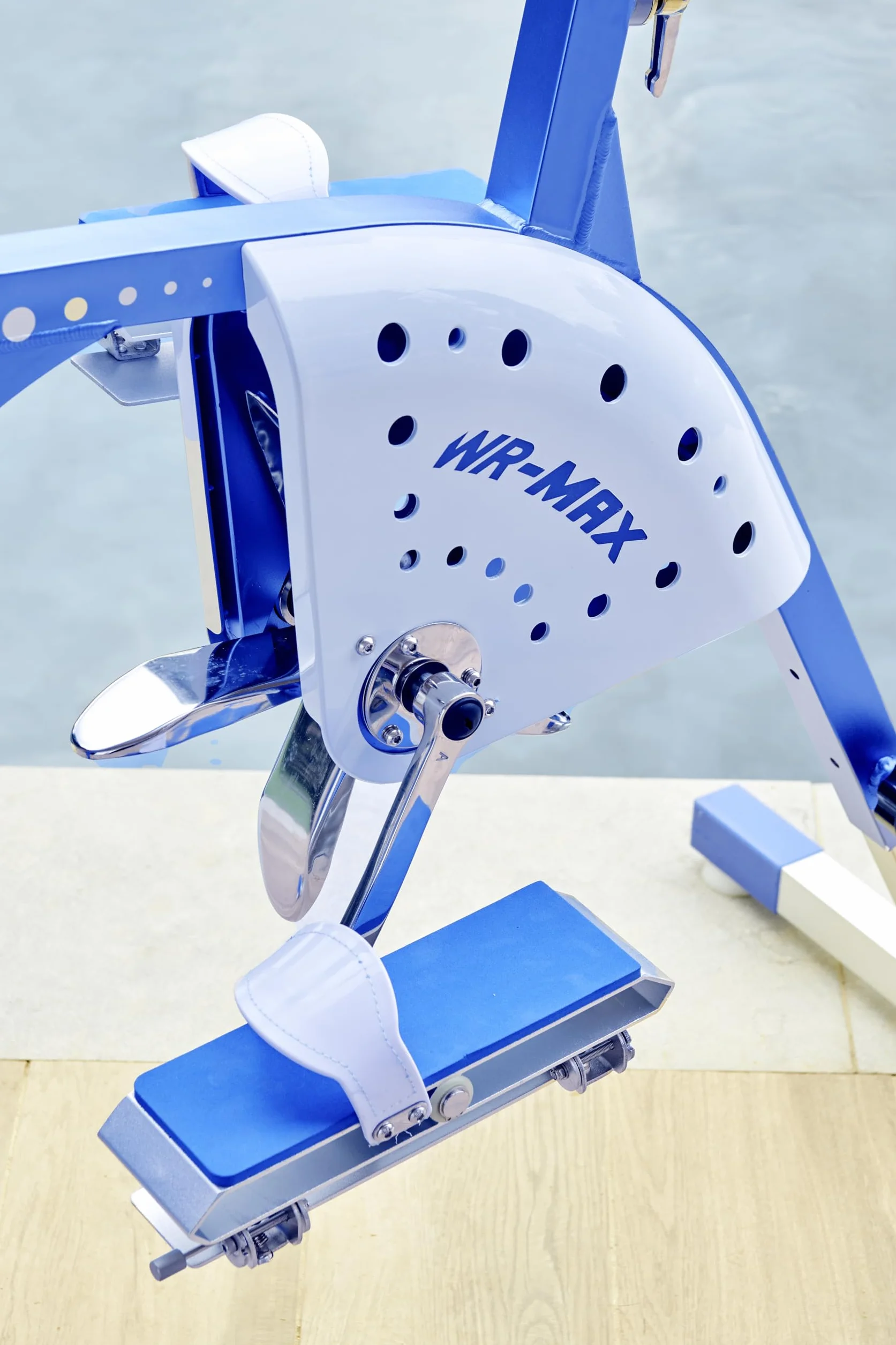 Waterflex Aquabike Aluminium WR Max WX-WRMAX1 - Vélo de Piscine Athléthique - Résistance Hydraulique - Effet Drait - Ergonomie Adaptative - Prof. 1,1-1,6m Bleu, Léger