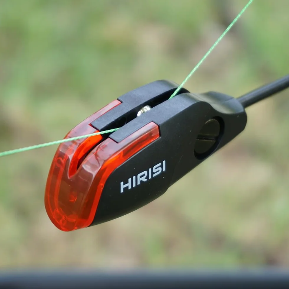 Hirisi Lot de 4 detecteur de Touche Peche Carpe Siège de Base Amovible pour indicateur de Morsure alarmes pêche Carpe lumière LED Rouge/Jaune/Bleu/Vert