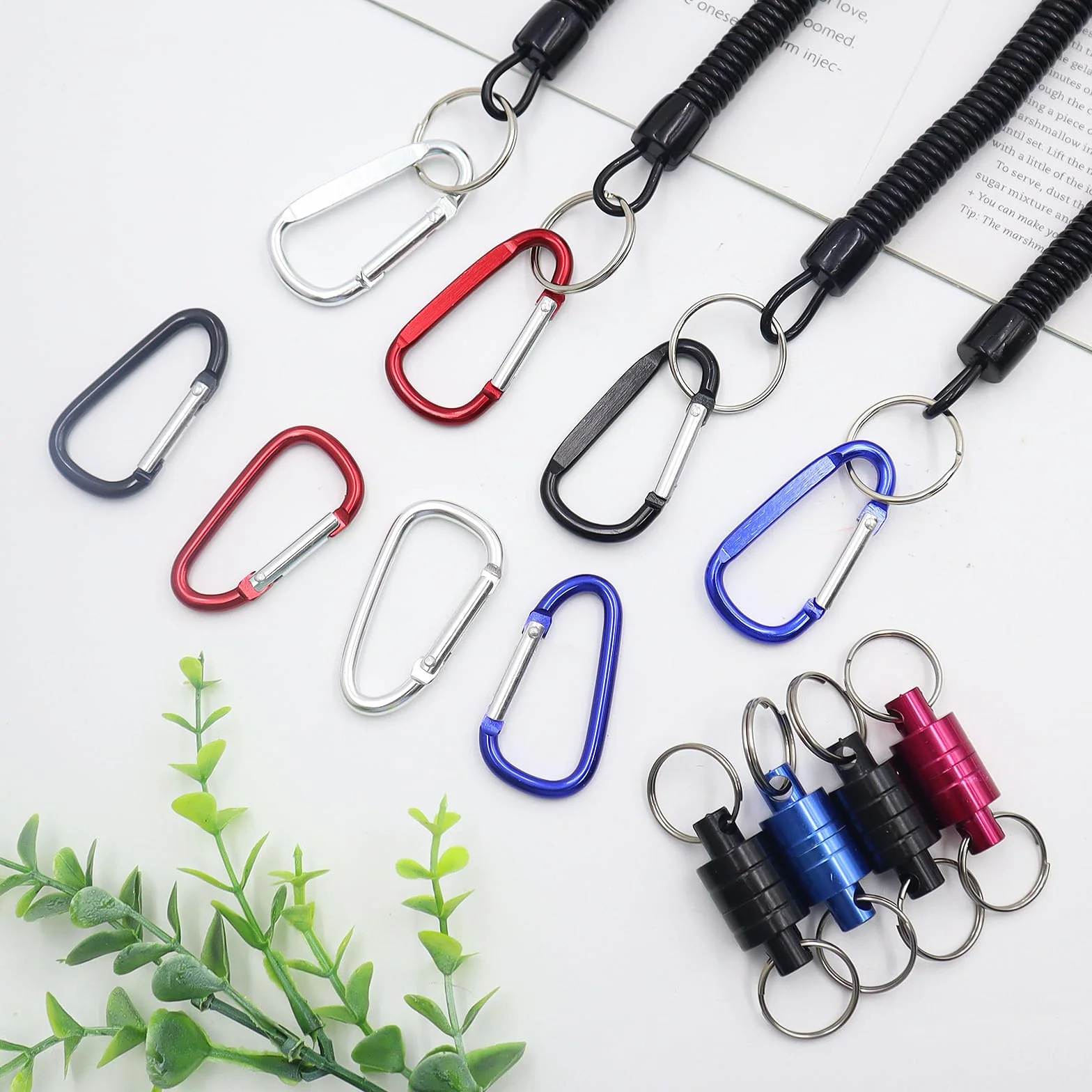 4 Pièces Libération de Filet Magnétique,Clip magnetique de pêche,Magnétique D'épuisette Boucle avec Mousqueton et Cordon enroulé pour Pêche Surf Randonnée L'alpinisme