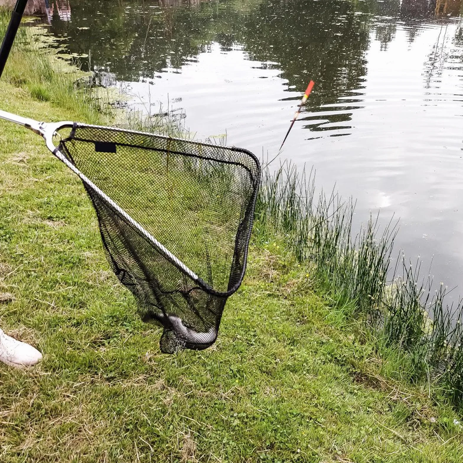 Épuisette de pêche télescopique pliable 130 cm avec sac de rangement