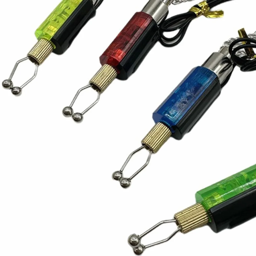 Indicateur de touche LED avec 4 bobines pour la pêche à la carpe, pas de batterie nécessaire, compatible avec la plupart des alarmes (4 couleurs)