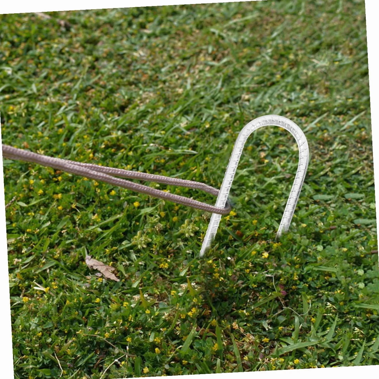 Piquets D’ancrage en U en Acier Argentés, Lot de 8 pour Tente | Fixation au Sol, pour Toile de Jardin et Câbles Extérieurs, Usage Camping et Chantier