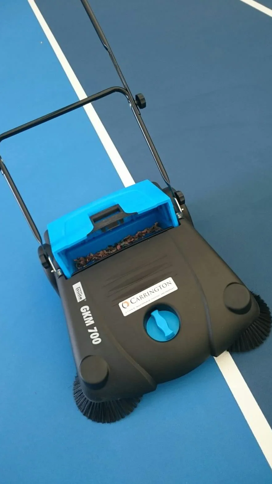Carrington Balayeuse 700mm pour Courts de Tennis