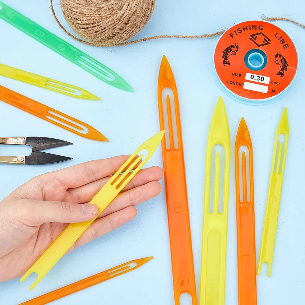 SUPERFINDINGS Kits de Réparation D'Aiguilles pour Filets de Pêche Comprenant 9 Tailles Aiguille à Filet en Plastique, 1 navettes en Acier Tranchant 1 Rouleaux de Fil de Pêche Transparent Fil de Nylon