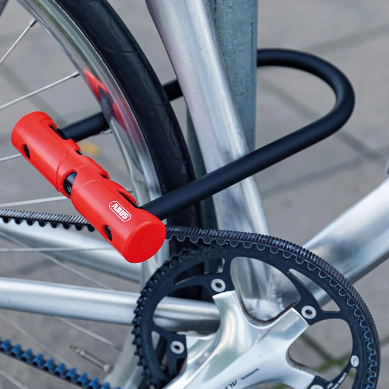 ABUS Antivol à arceau Ultimate 420 + support USH + câble de sécurité Cobra 10/120 - Ensemble d'antivols pour vélo - Niveau de sécurité 12 - Noir/Rouge