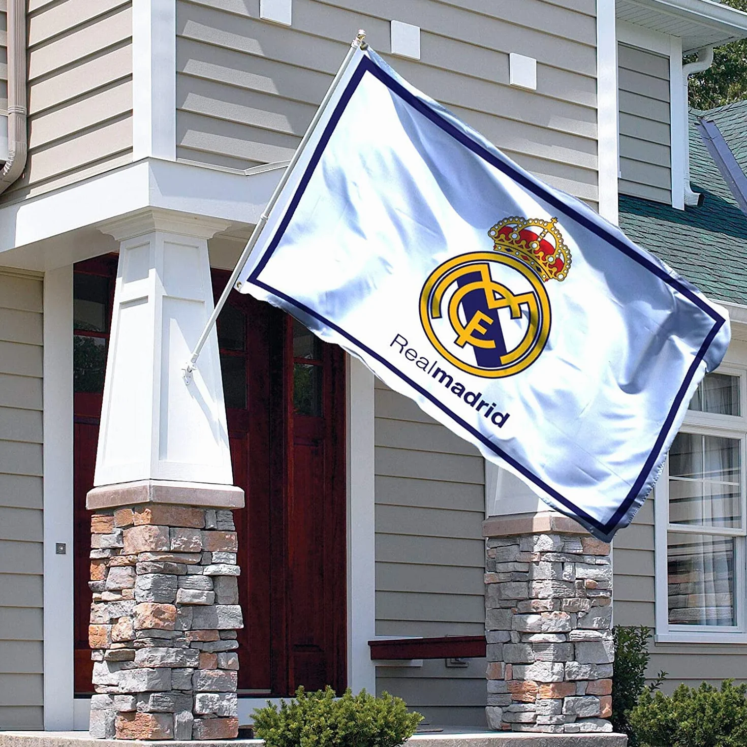 Drapeau Real Madrid 0,9 x 1,5 m 2 œillets Intérieur Extérieur