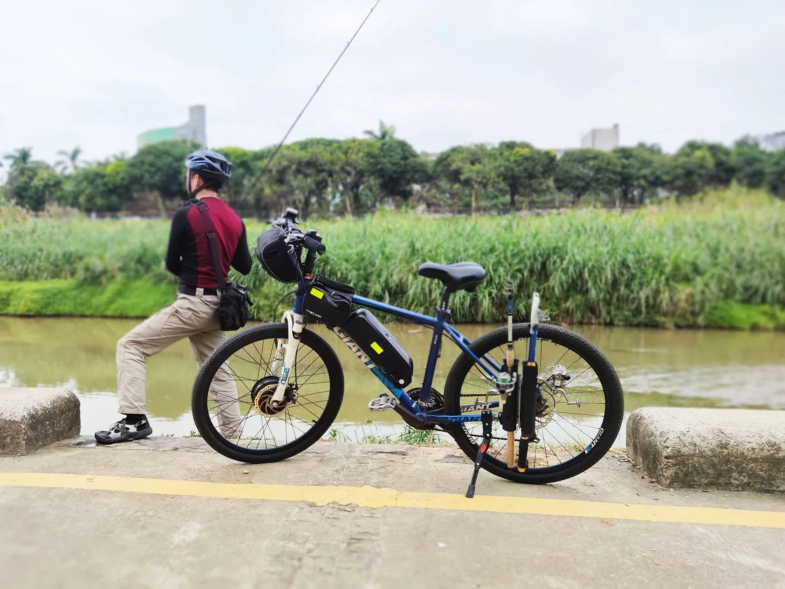 Support de canne à pêche pour vélo, porte-canne pour 2 cannes, noir