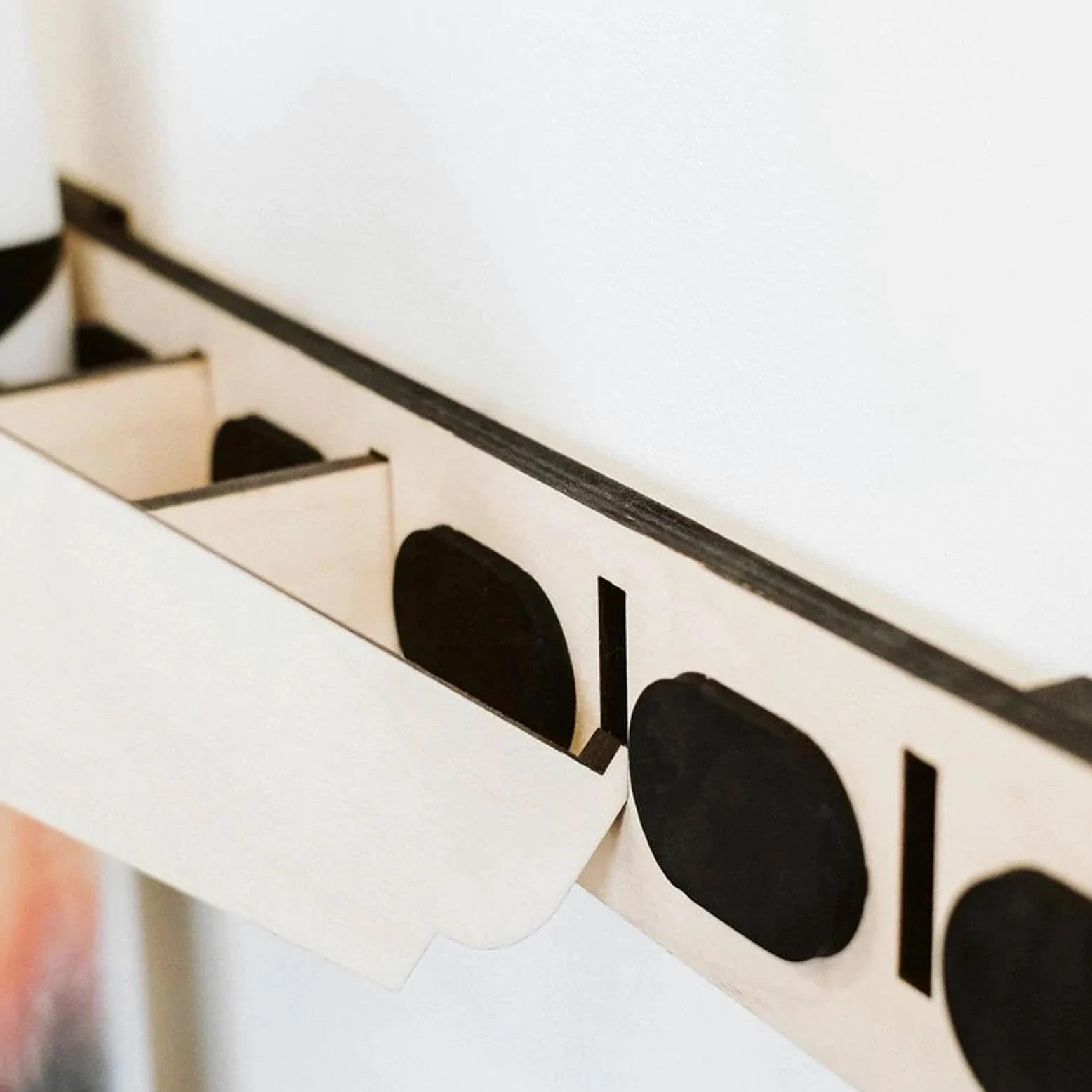 Shepps Multirack Support Mural pour jusqu'à 6 Planches de Surf, Snowboard, Kitesurfing Windsurf ou Sup