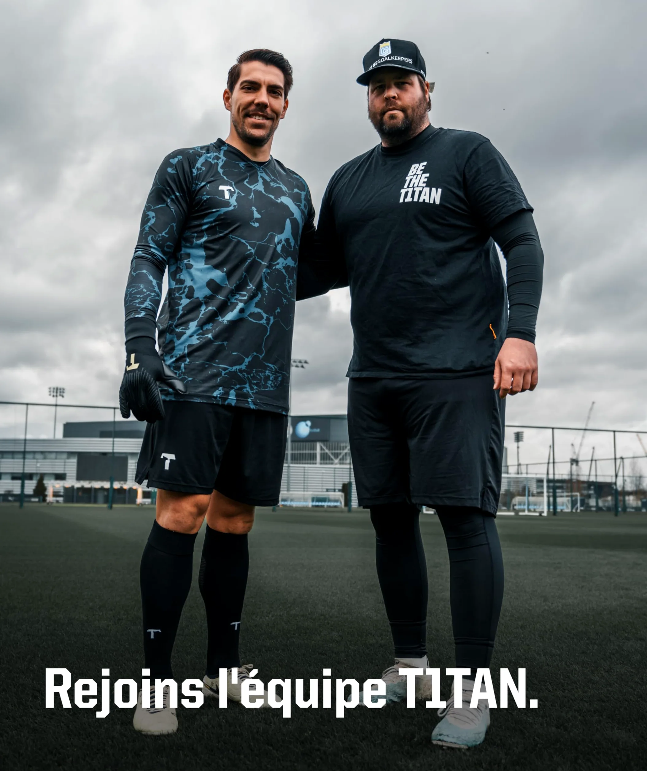 T1TAN Rebel Gants de Gardien de But - Gants de Football pour Gardiens de But - sans Protection des Doigts