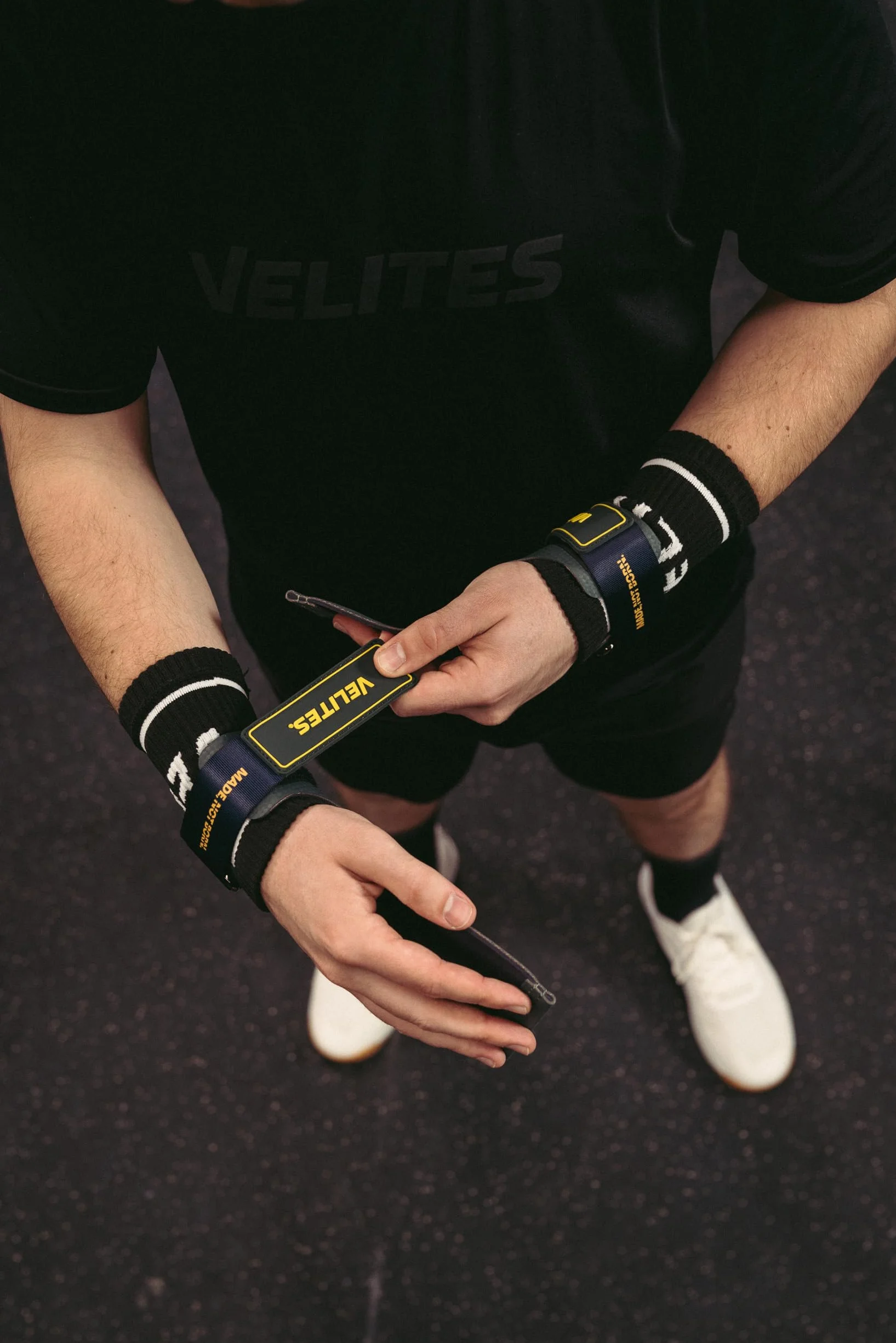 Velites | Handgrips Quad Ultra + Wristbands + Carry Bag | More Reps with Extra Grip | Use Without Chalk | Cross Training & Functional Training