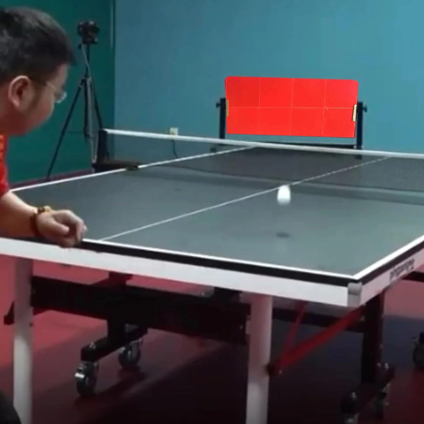 Planche de Tennis de Table Rebond avec 8 caoutchoucs Rouges Planche de Retour de Tennis de Table Pro Return pour la Maison, la Gym, l'intérieur et l'extérieur