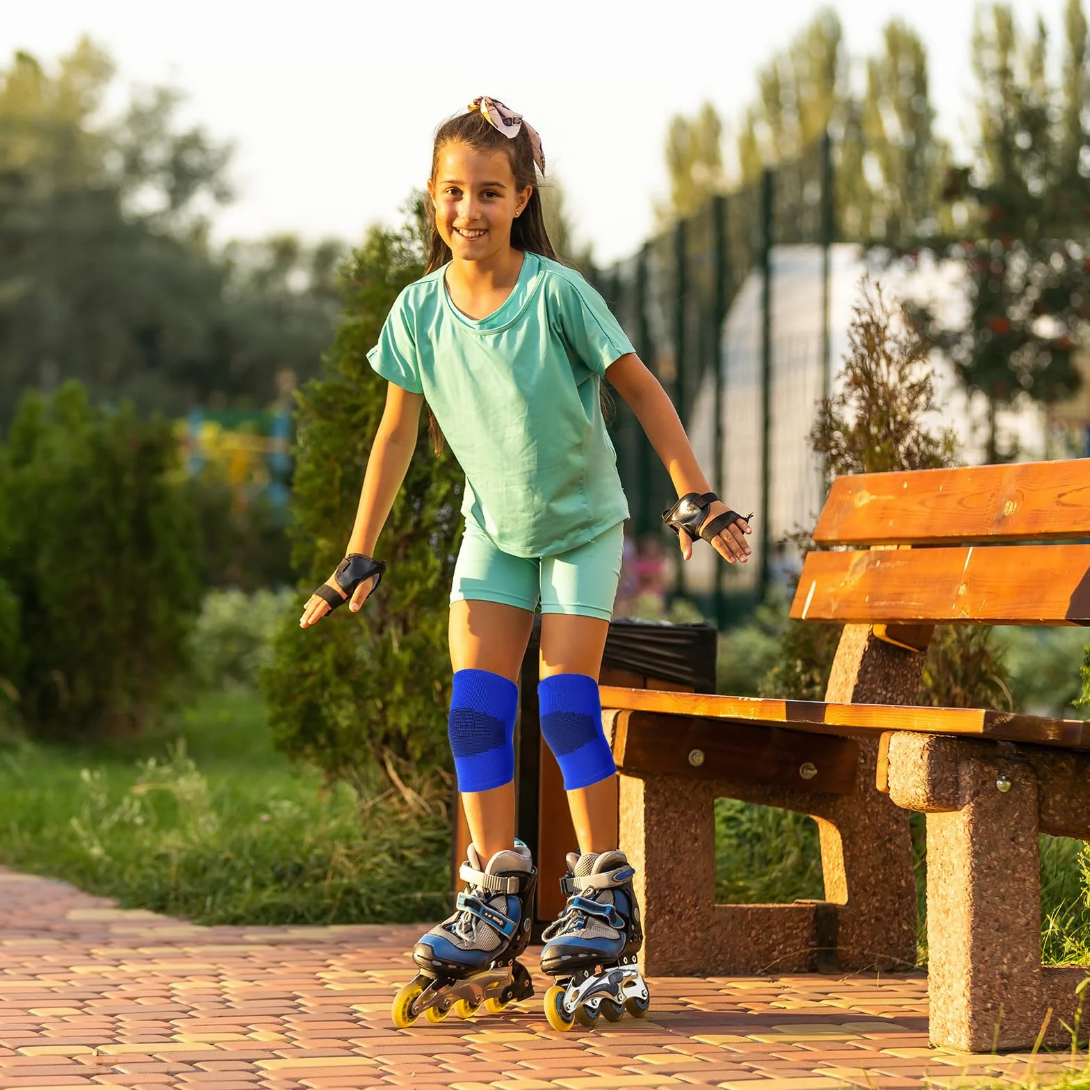 Genouillère Enfant Nylon Haute Qualité 4 Pièces Haute Élasticité Travaux, Protege Genoux Diamant, Sports Extérieur (Bleu et Noir)