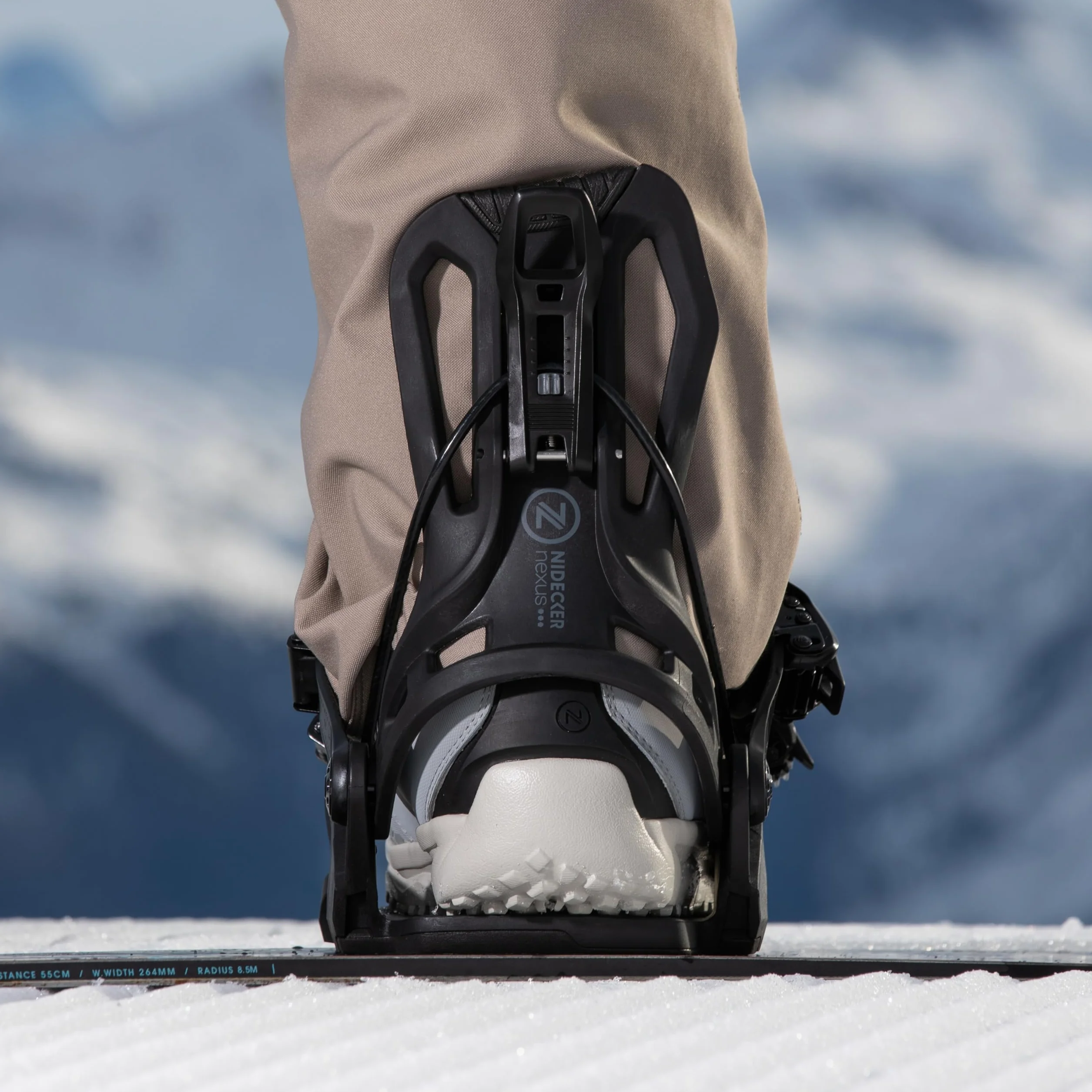 Fixations de Snowboard Nidecker Flow Nexus Flex All-Mountain Confortable avec Plaque de Base en Nylon rempli de Verre - XL - Black