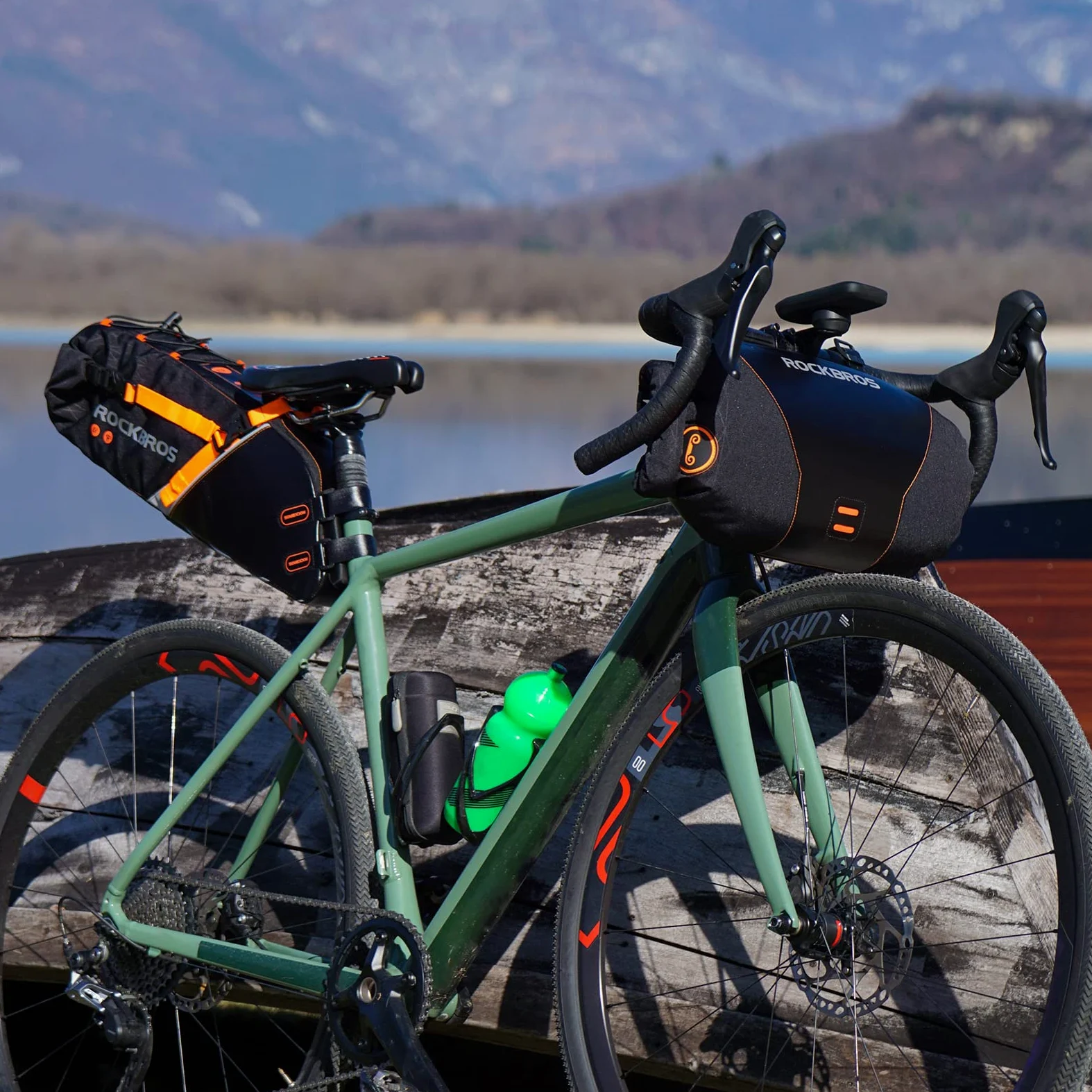 ROCKBROS Set de Sacoche de Vélo : Sacoche de Guidon + Sacoche de Selle, Bikepacking 3,5L + 10L Grande Capacité Étanche, Noir Orange