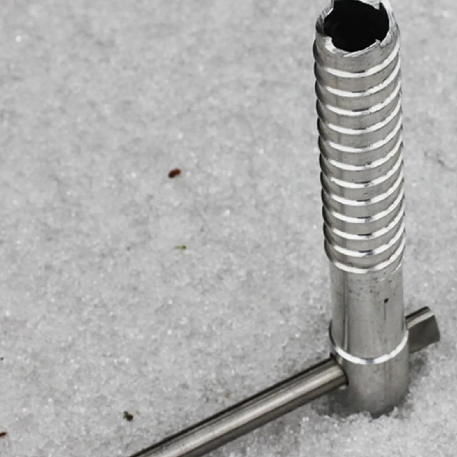 Tarière à Glace – Accessoire de Forage en Acier Inoxydable, Portable pour Camping et Pêche sur Glace