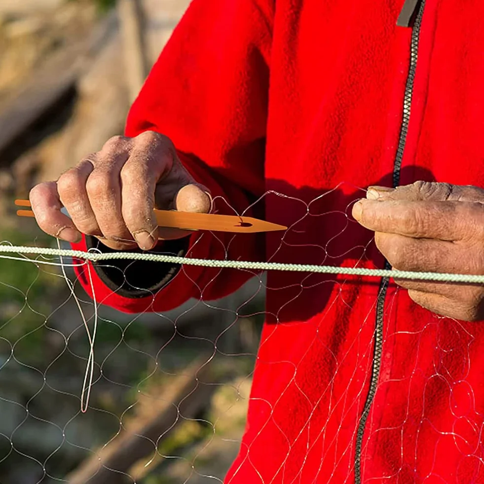 SUPERFINDINGS Kits de Réparation D'Aiguilles pour Filets de Pêche Comprenant 9 Tailles Aiguille à Filet en Plastique, 1 navettes en Acier Tranchant 1 Rouleaux de Fil de Pêche Transparent Fil de Nylon