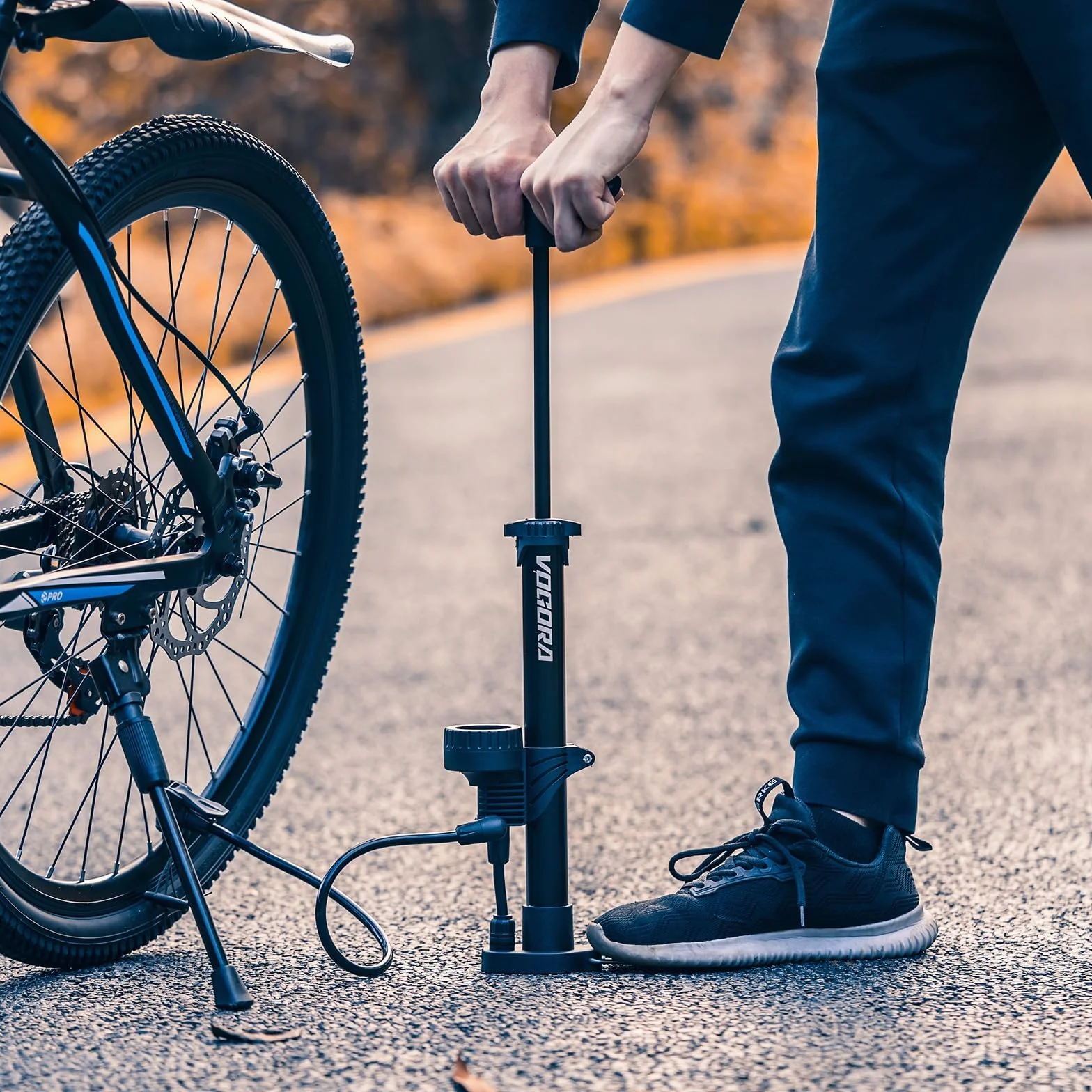 VOGORA Pompe à Vélo Portable Haute Pression 160PSI avec Manomètre pour Vélos VTT Route