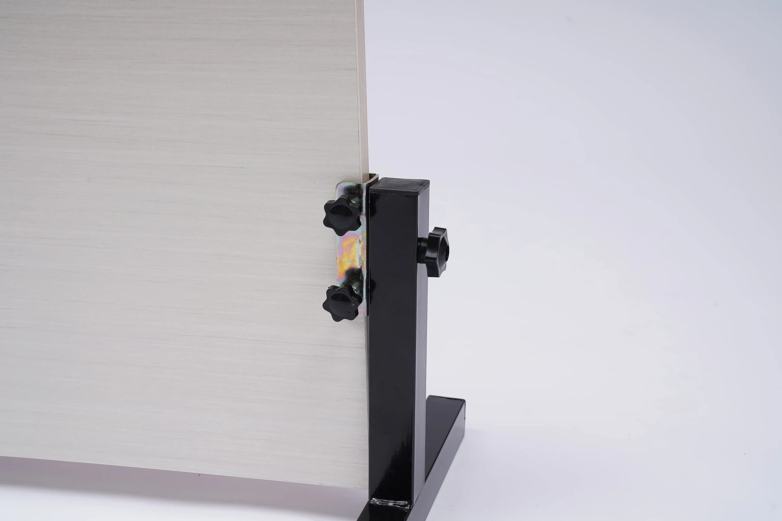 Planche de retour pour tennis de table Pro Return Planche de retour Appareil d'entraînement Ping Pong Sparring Rebound Board pour l'intérieur et l'auto-entraînement Table de tennis de table Countertop