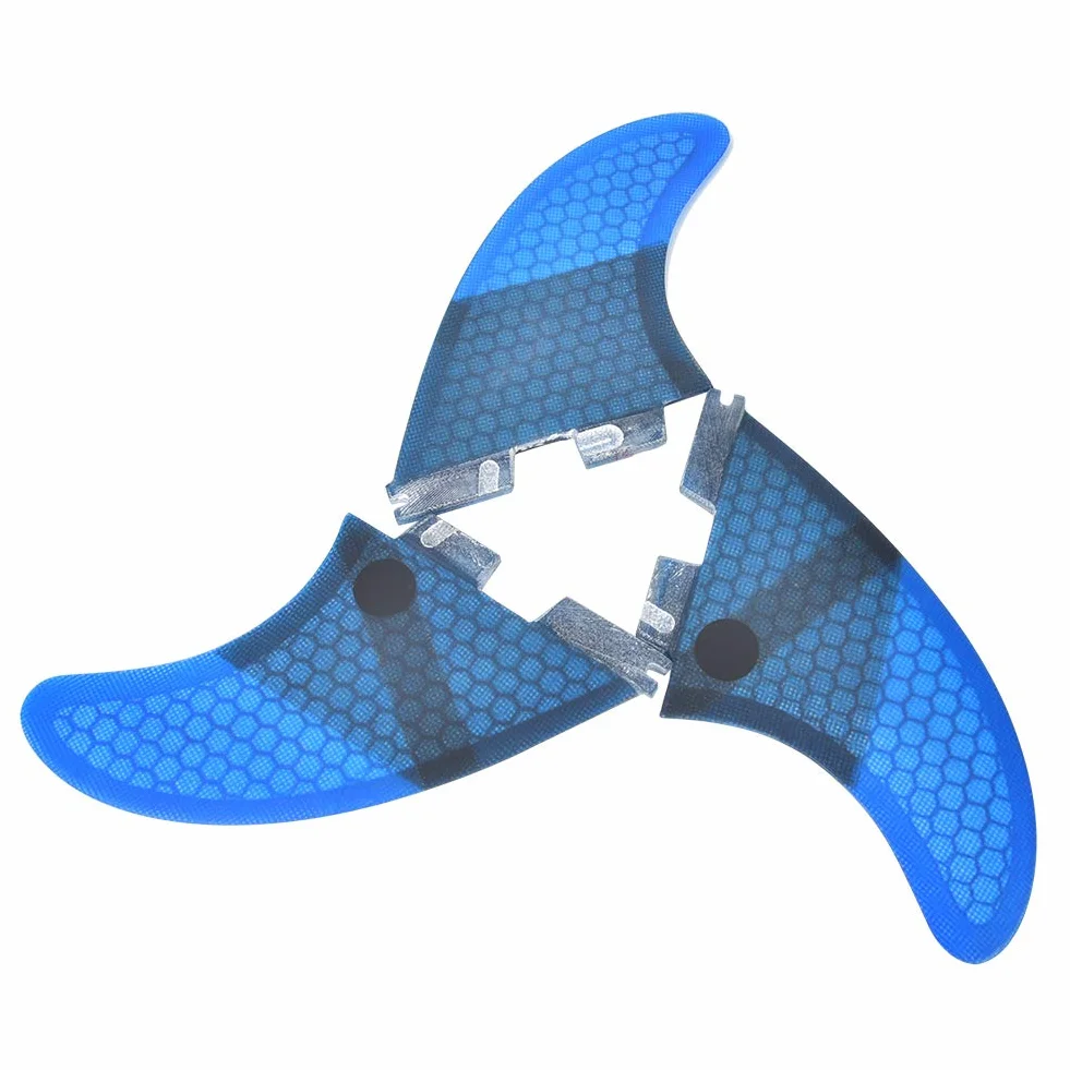 3 ailerons de surf lisses, ailerons arrière légers en fibre de verre, élégants et pratiques, bleus, pour planche de surf et paddleboard. Accessoire de surf flexible et stable.
