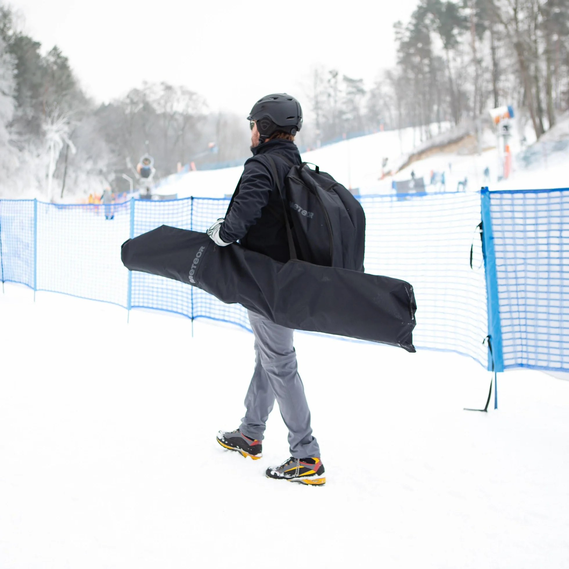 Meteor Sac à Chaussures de Ski Compact Imperméable pour Chaussures et Gants - Léger et Durable