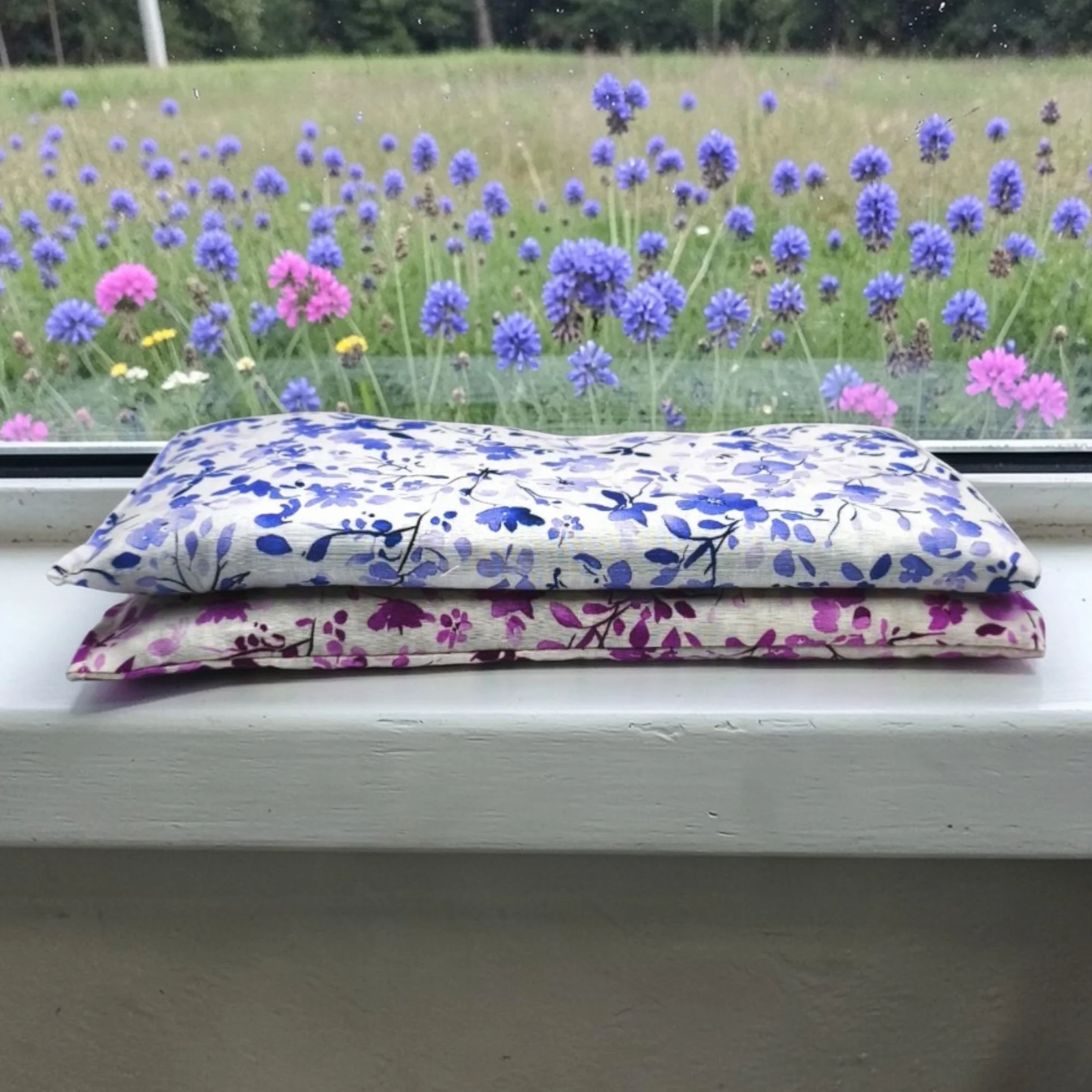 Coussin de Yoga pour les Yeux - Oreillers Pack 2 - Fleurs Fuchsia-Lilas - Lavande et Riz