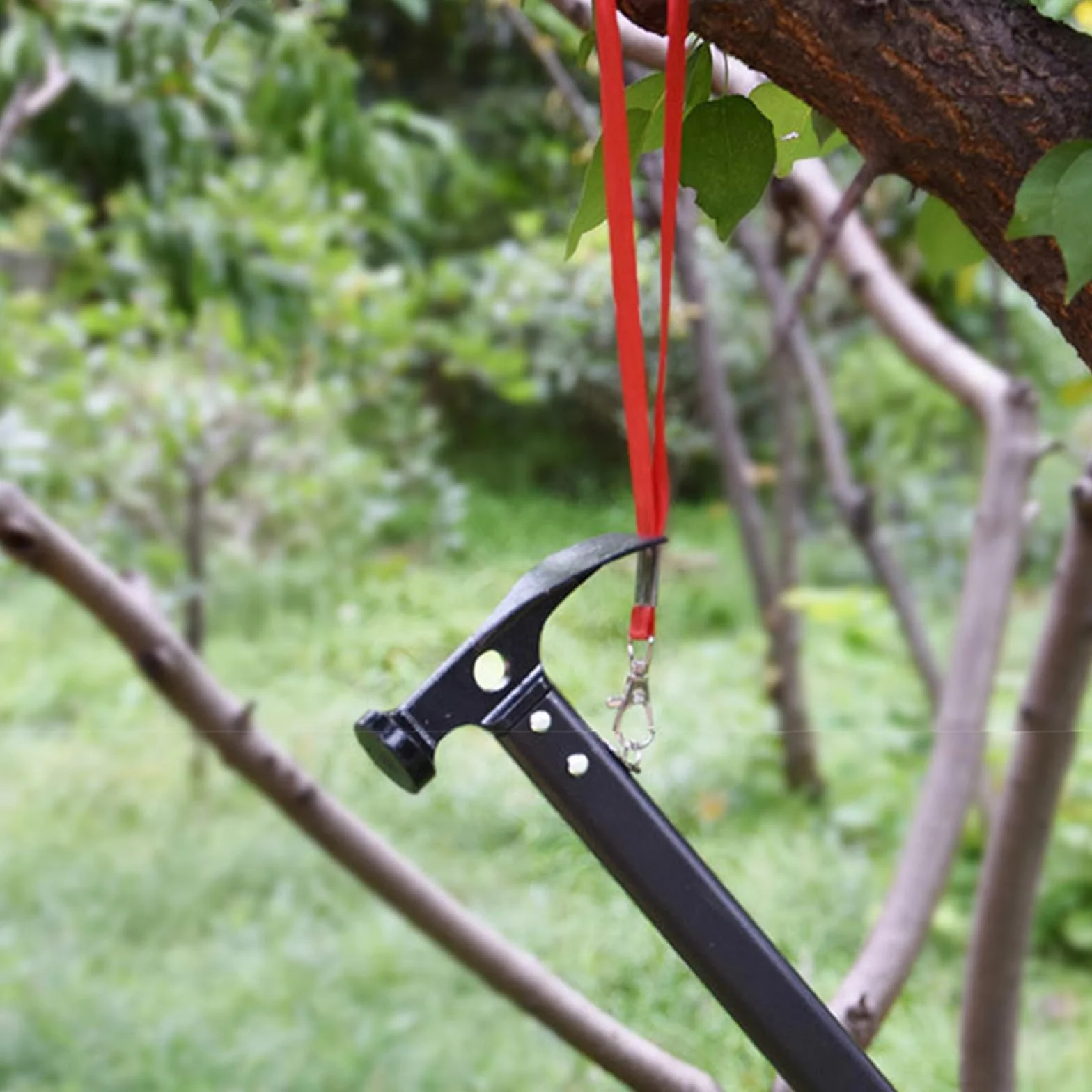 Marteau de camping multifonctionnel avec extracteur de piquets de tente pour extérieur randonnée