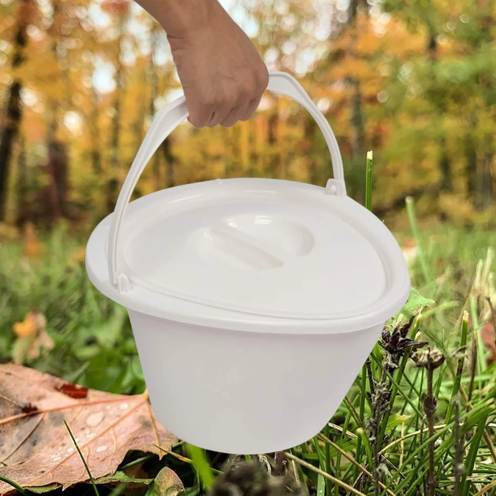 Outvita Pot de Chambre Adulte 5 L Toilette Camping Amovible avec Porte-Papier Hygiénique Blanc