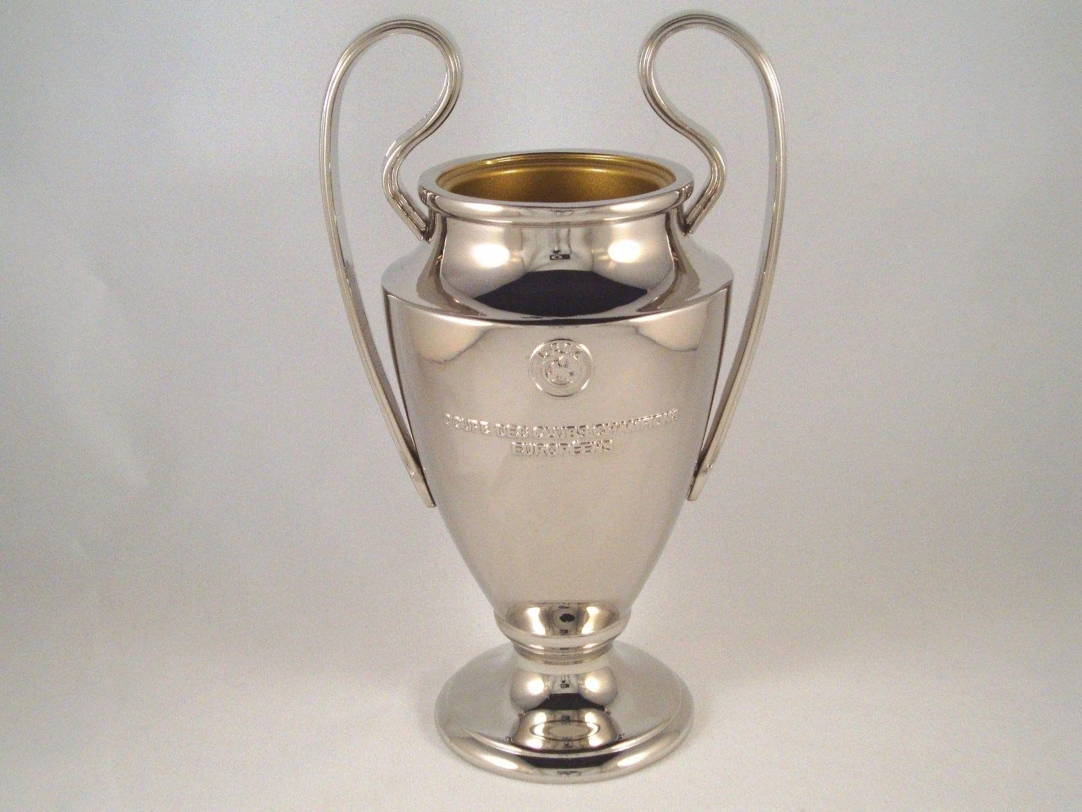 Réplique de trophée UEFA Champions League, 150 mm.
