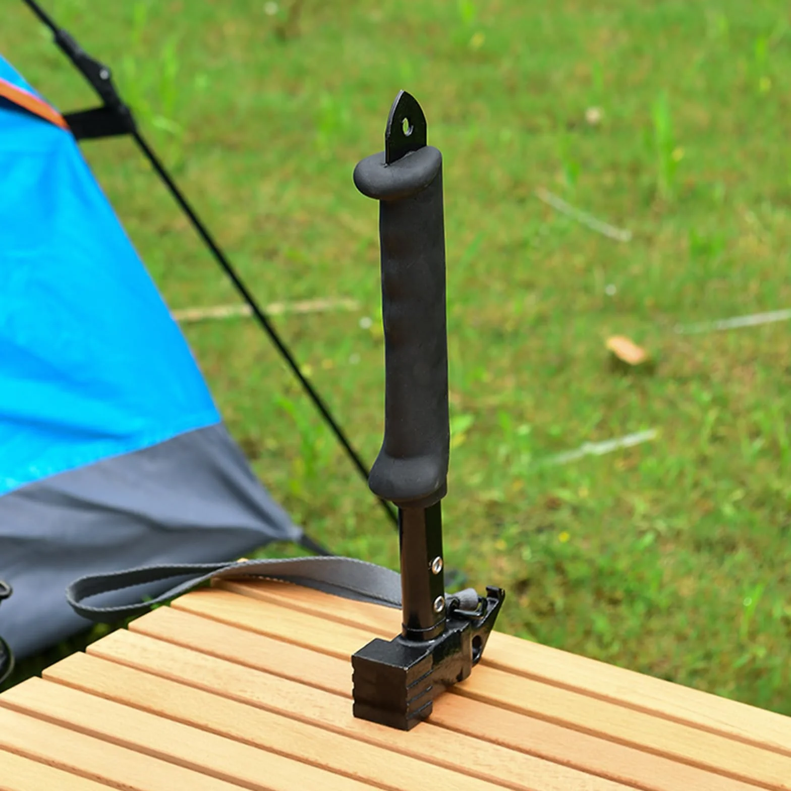 Démonteur de Pieu Lourd Multifonctionnel pour le Camping - Marteau de Tente avec Sangle de Fixation (Black)