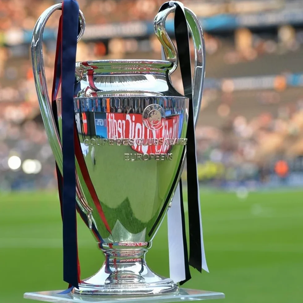 Trophée des Champions d'europe De Football Trophées De Football Objets De Collection De Fans Décorations De Bureau À Domicile De Bar,16cm/6.3in