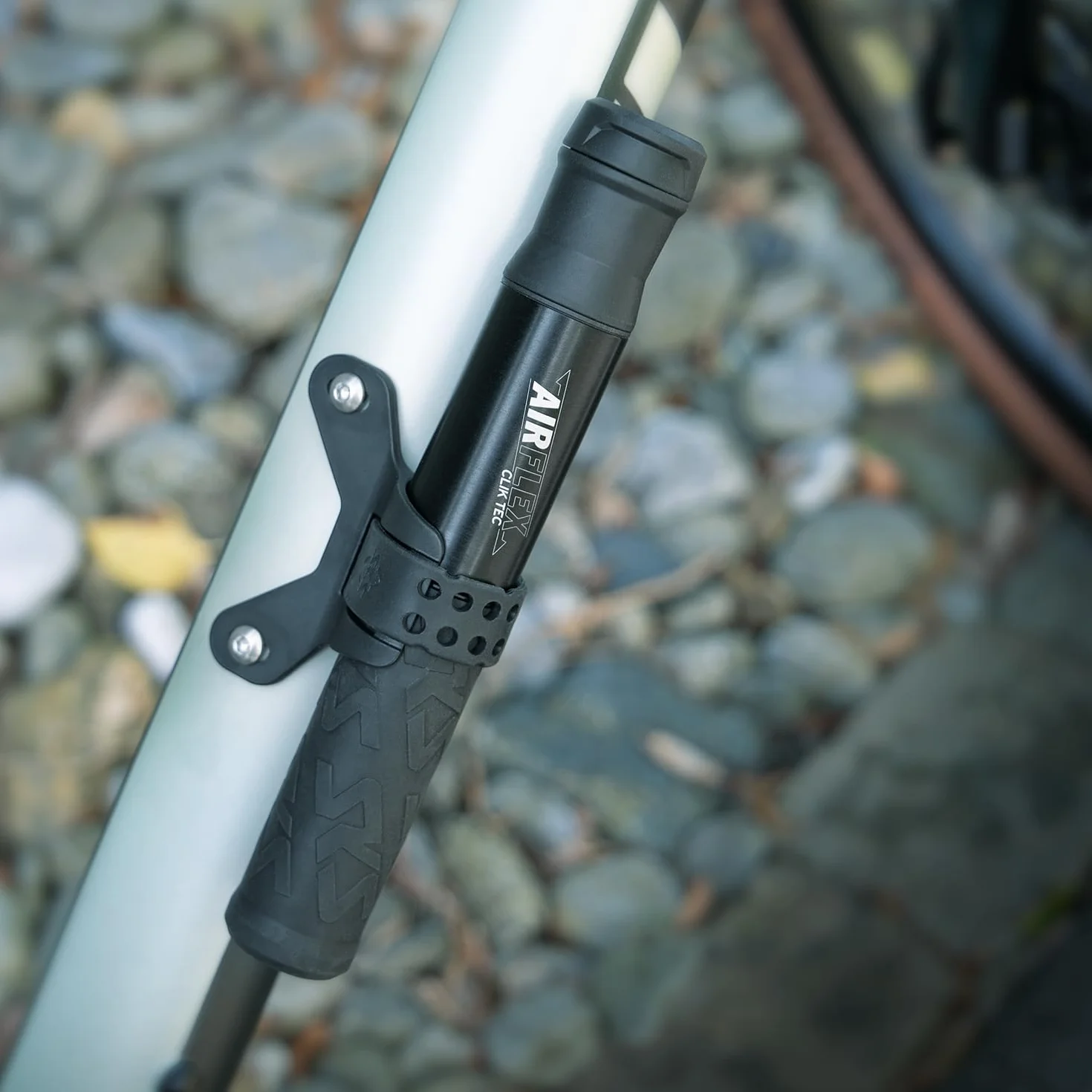 SKS Germany Airflex Explorer CLIK TEC Mini Pompe à vélo avec Tuyau Extensible et tête de Valve CLIK TEC, Noir