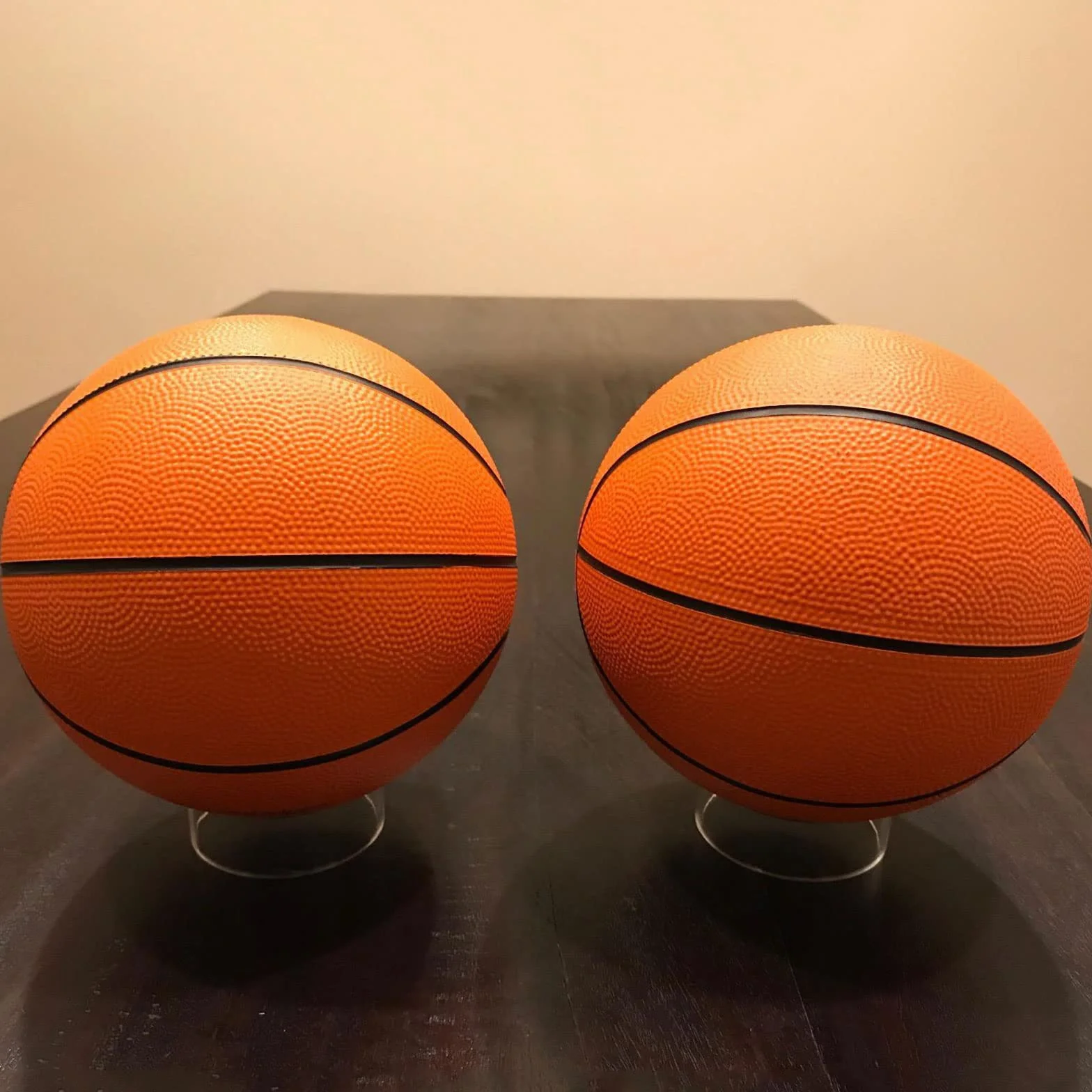 Présentoir acrylique transparent pour ballon de football, volley-ball, basket-ball, rugby