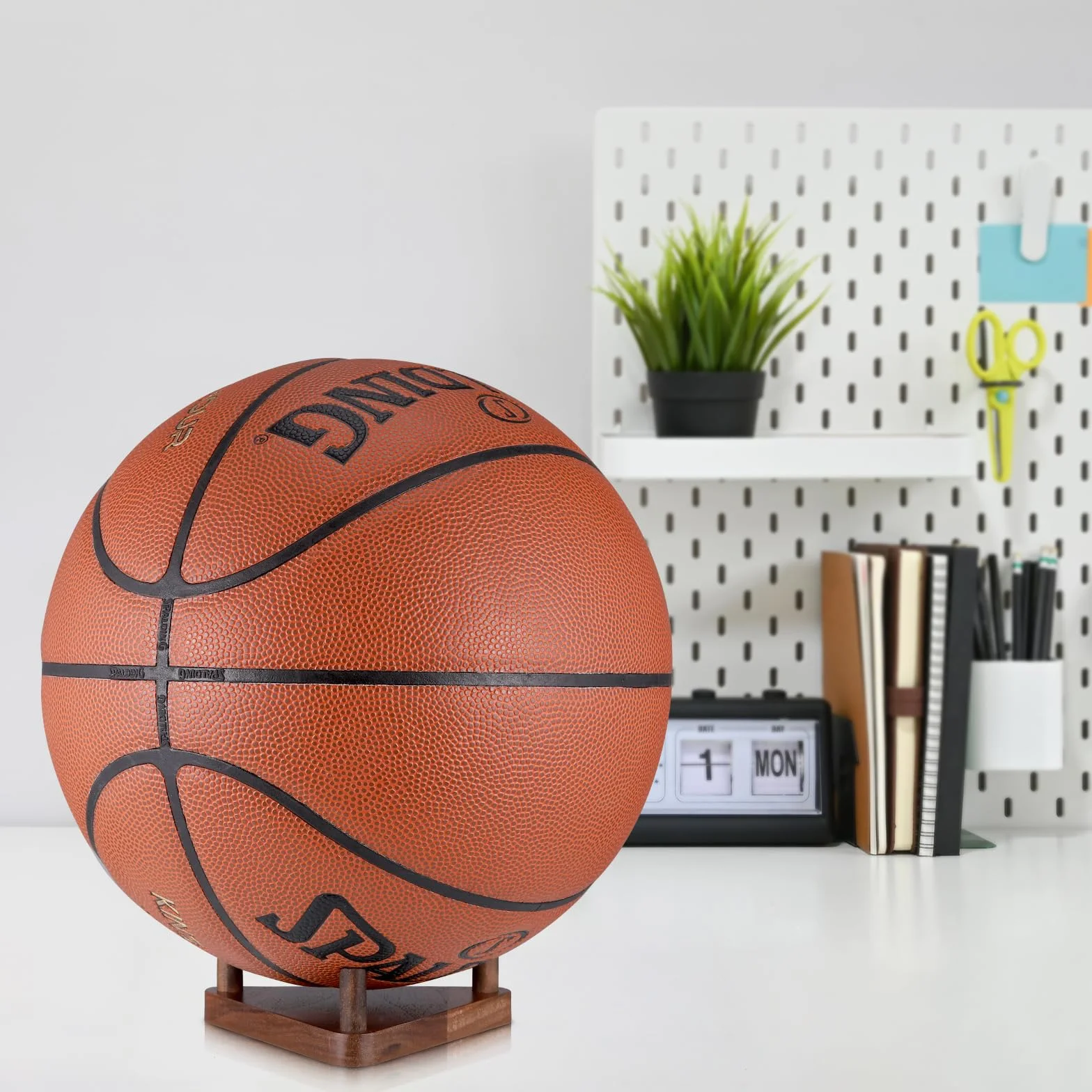 Fentar Porte Ballon en Bois - Support Stable pour Football, Basketball, Rugby, Volleyball